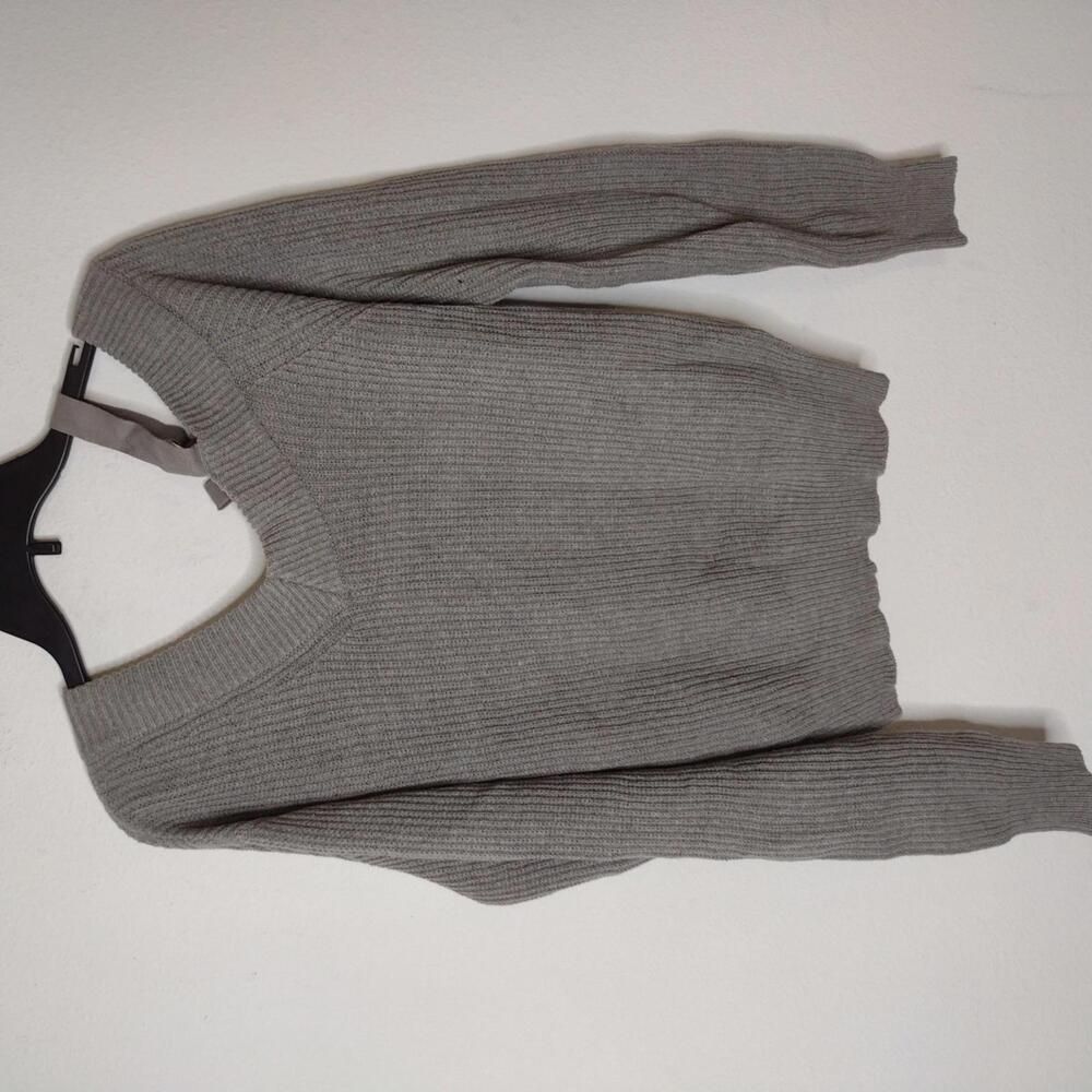 NWT Elan Women's Gray Sweater Size Small